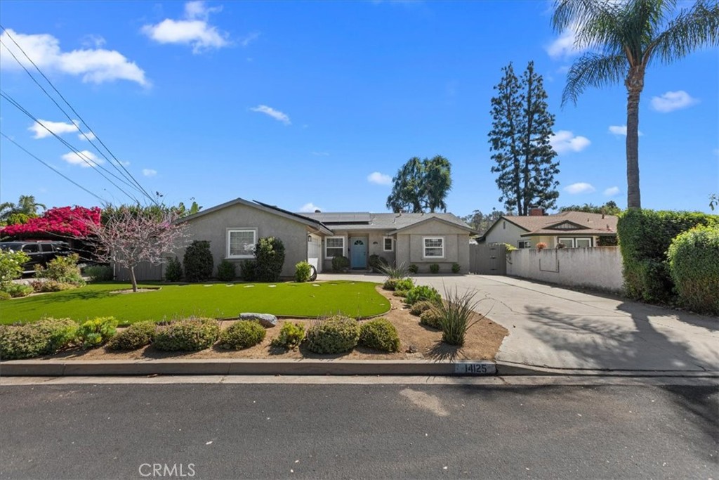 14125 Halper Road Poway, CA 92064 - Photo 2 of 36