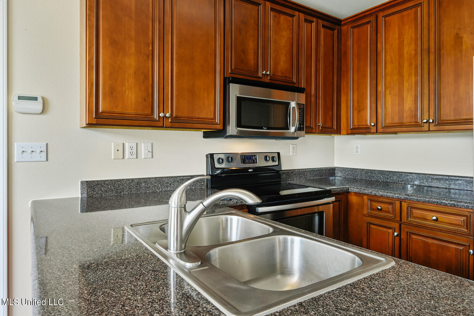 14597 Canal Crossing Boulevard Gulfport, MS 39503 - Photo 11 of 25 011_1600x1067_mls (5)