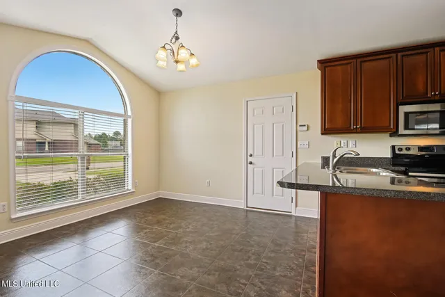 $1,650 | 14597 Canal Crossing Boulevard, Gulfport, MS 39503