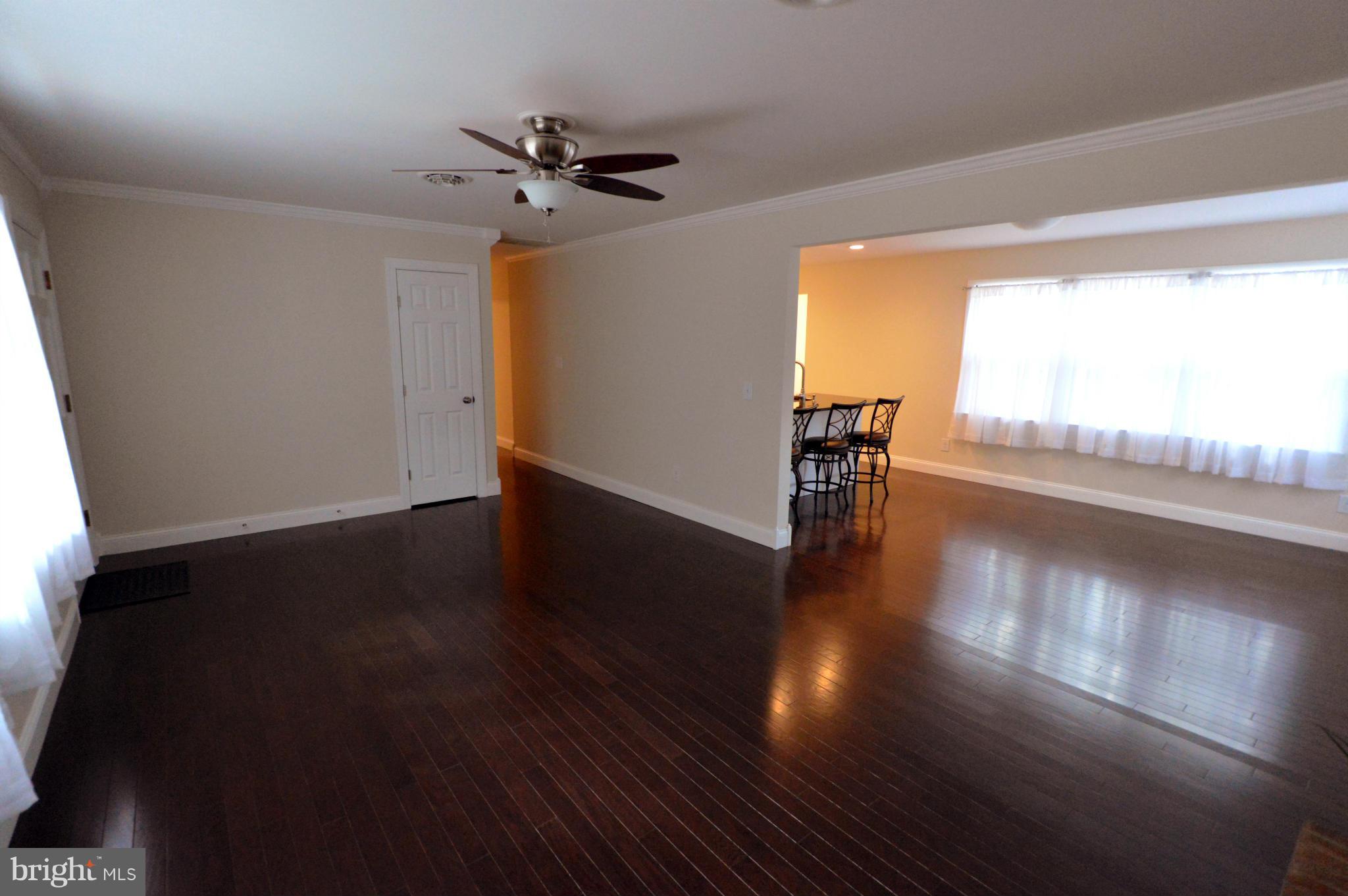 2846 Meadowbrook Road Federalsburg, MD 21632 - Photo 5 of 30 Living Room