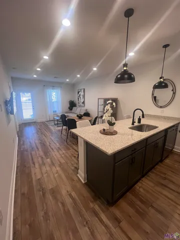 $1,979 | 14810 Jefferson Highway, Baton Rouge, LA 70817