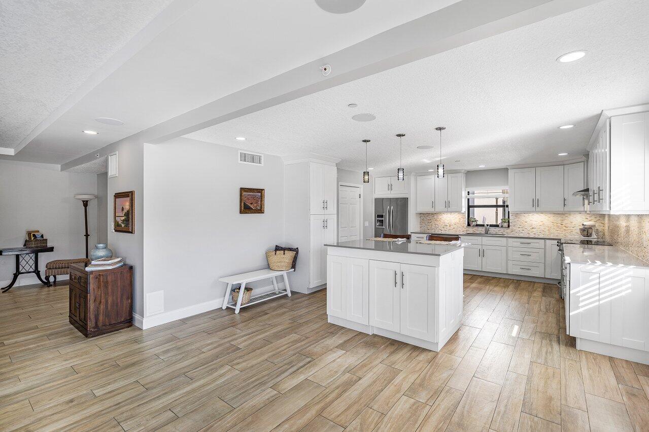 2677 South Ocean Boulevard, Unit 2B Boca Raton, FL 33432 - Photo 3 of 37 002-2677SouthOceanBoulevard-2B-BocaRaton