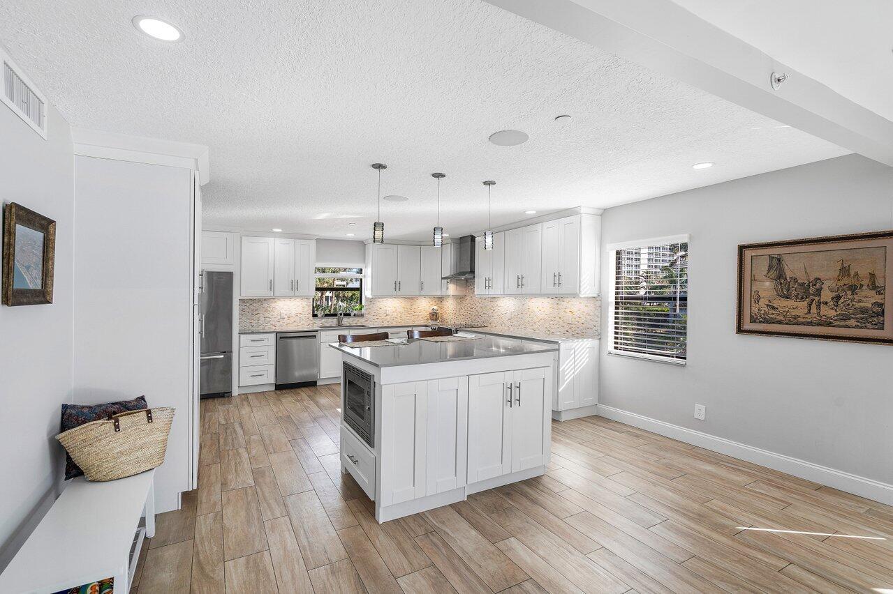 2677 South Ocean Boulevard, Unit 2B Boca Raton, FL 33432 - Photo 4 of 37 004-2677SouthOceanBoulevard-2B-BocaRaton