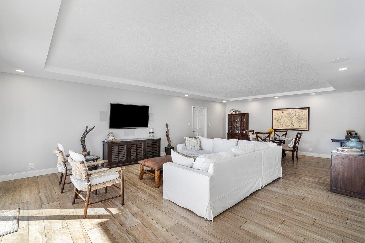2677 South Ocean Boulevard, Unit 2B Boca Raton, FL 33432 - Photo 8 of 37 8