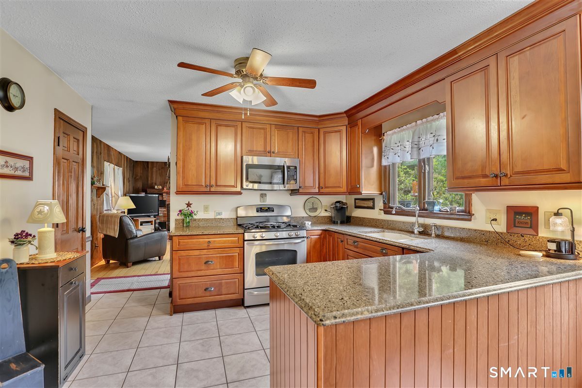 50 Isleib Road Marlborough, CT 06447 - Photo 10 of 36