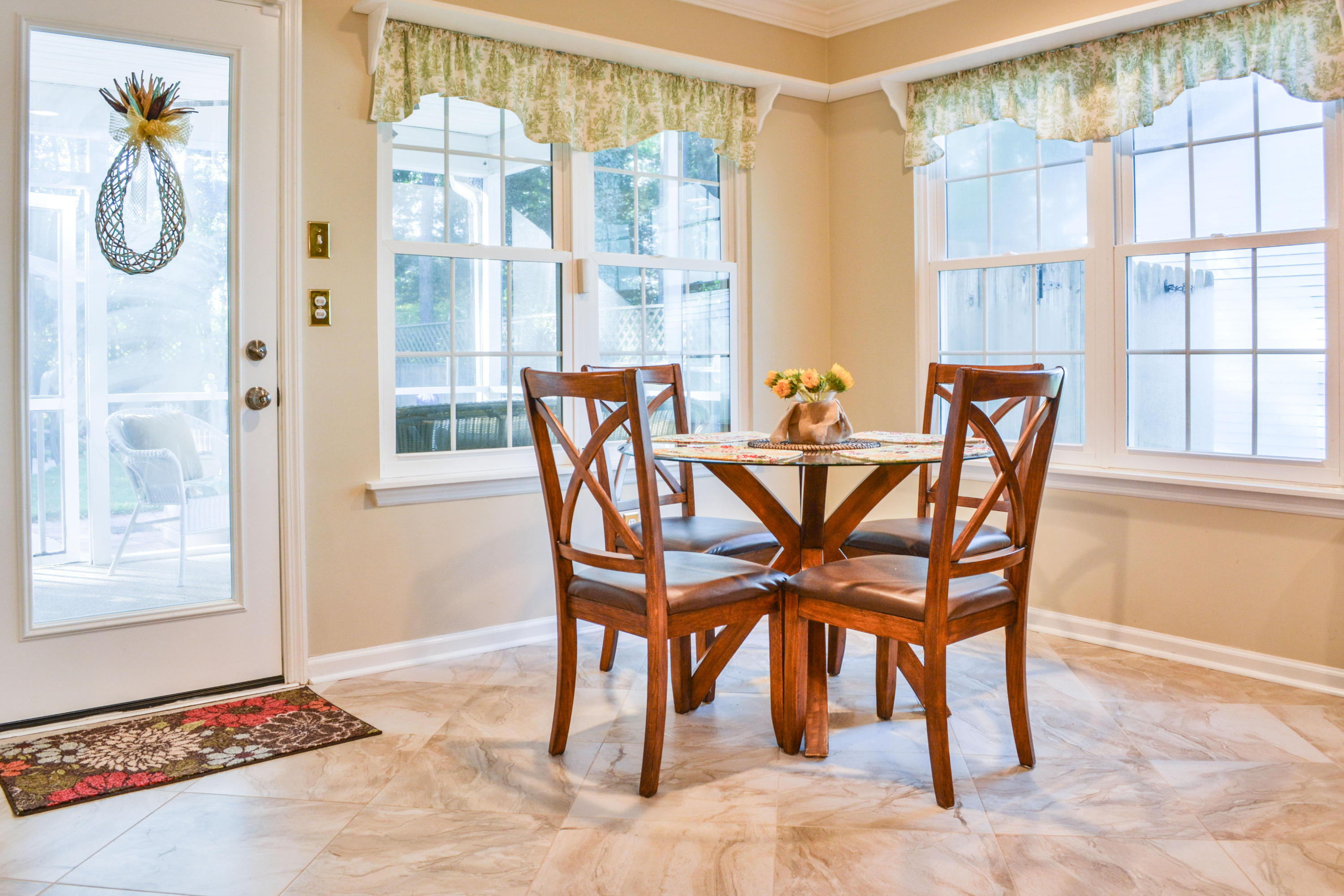 535 Pointe Of Oaks Road Summerville, SC 29485 - Photo 9 of 35 DSC_0053