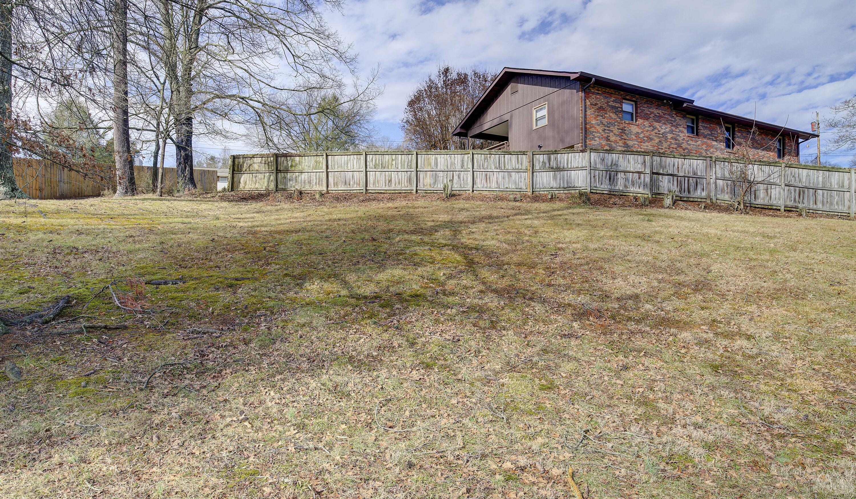328 Cedar Valley Road Bristol, TN 37620 - Photo 30 of 33 Cedar-29