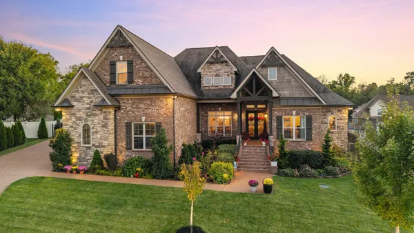 $898,800 | 312 Fawns Pass, Lebanon, TN 37087