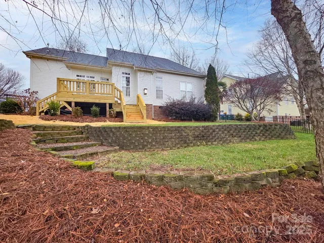 $715,000 | 506 Academy Street, McAdenville, NC 28101