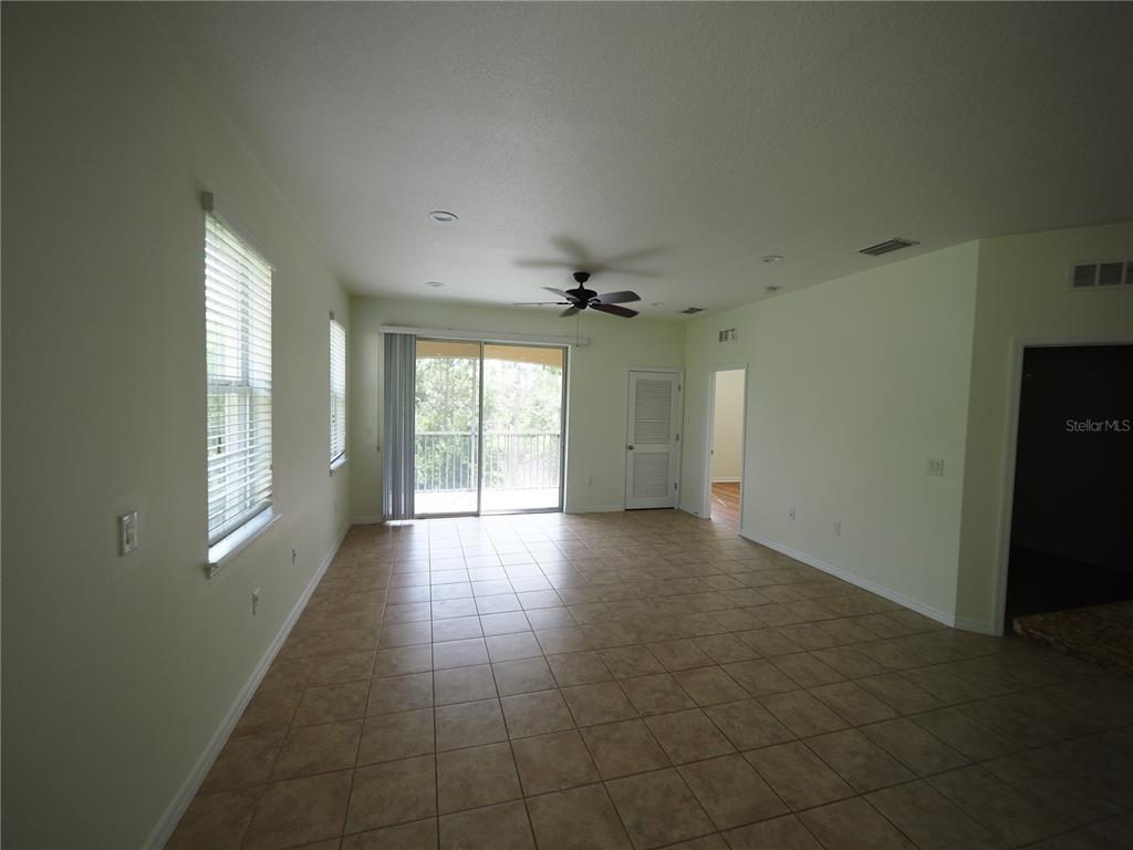 8140 Enclave Way, Unit 101 Sarasota, FL 34243 - Photo 12 of 32