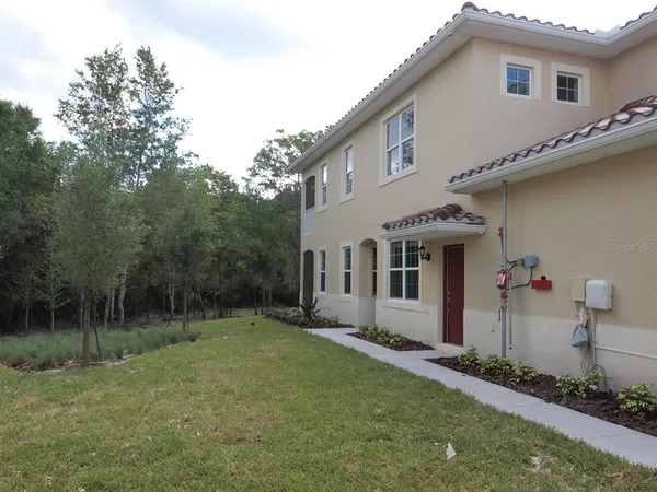 $2,400 | 8140 Enclave Way, Unit 101, Sarasota, FL 34243