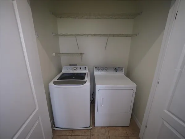 $2,400 | 8140 Enclave Way, Unit 101, Sarasota, FL 34243