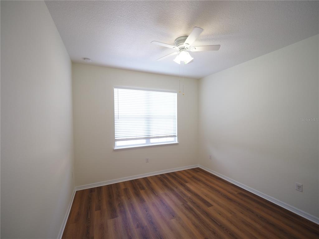 8140 Enclave Way, Unit 101 Sarasota, FL 34243 - Photo 27 of 32