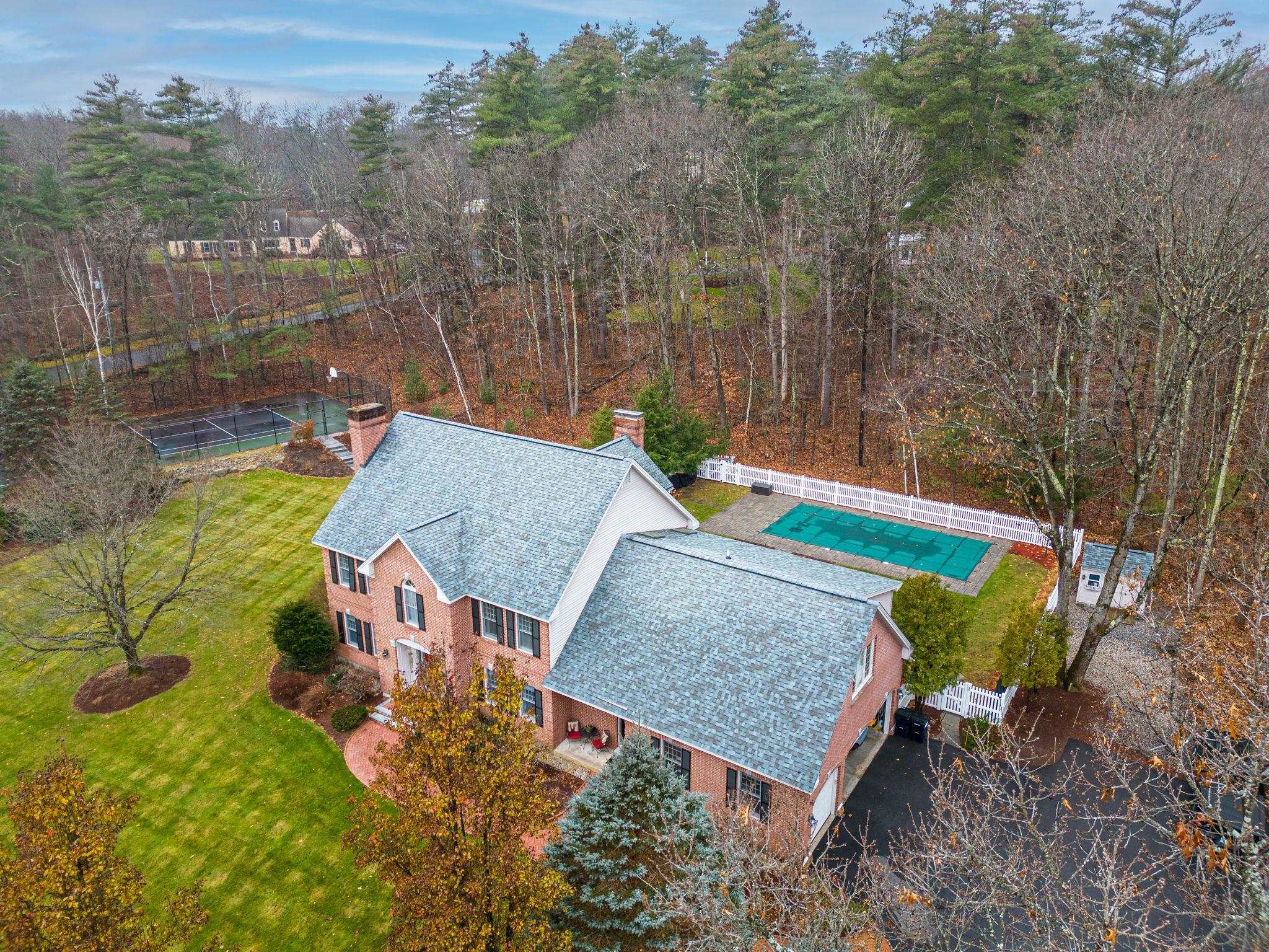 4 Rosewell Road Bedford, NH 03110 - Photo 24 of 40