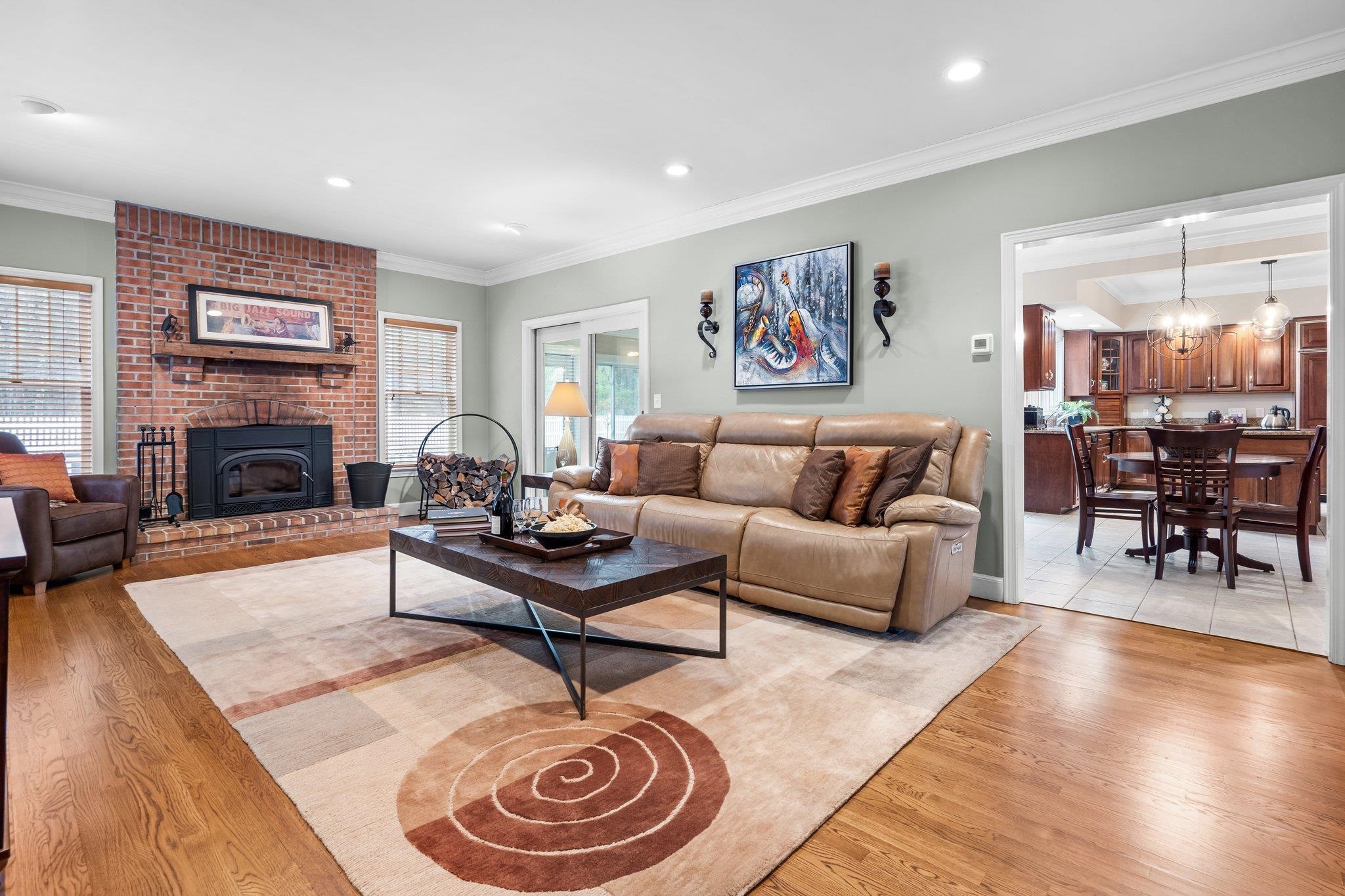 4 Rosewell Road Bedford, NH 03110 - Photo 6 of 40
