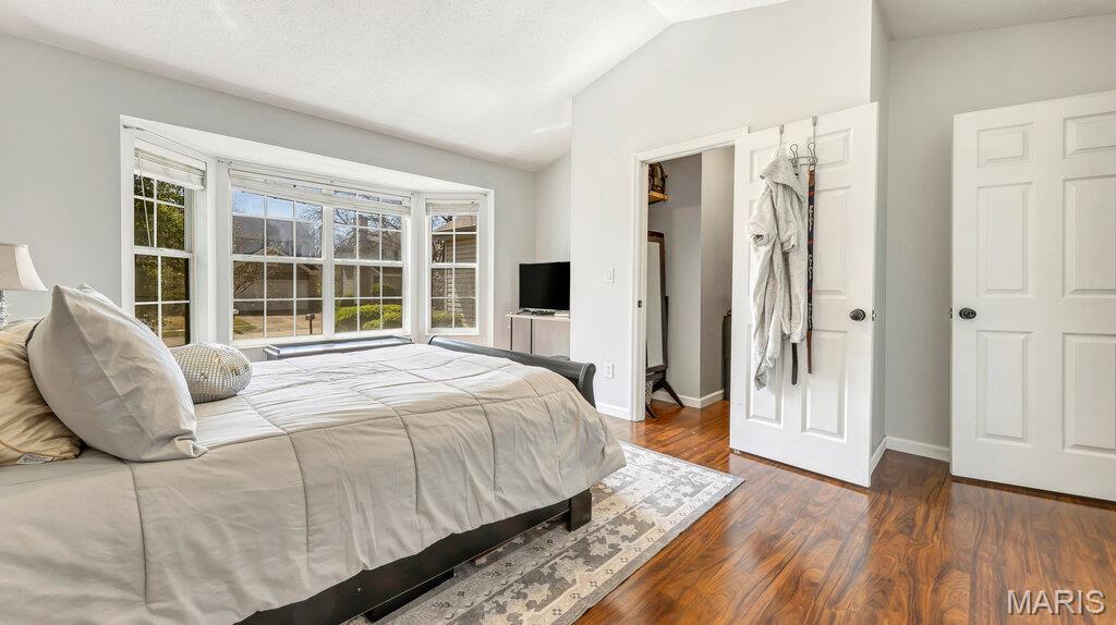 535 Oaktree Crossing Court Ballwin, MO 63021 - Photo 14 of 31