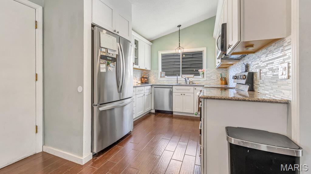 535 Oaktree Crossing Court Ballwin, MO 63021 - Photo 10 of 31