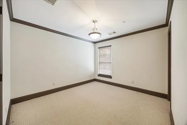 $1,575,000 | 4820 Linden Street, Bellaire, TX 77401