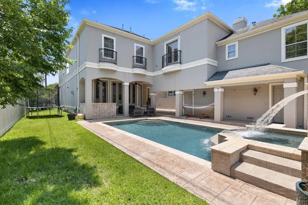 $1,575,000 | 4820 Linden Street, Bellaire, TX 77401