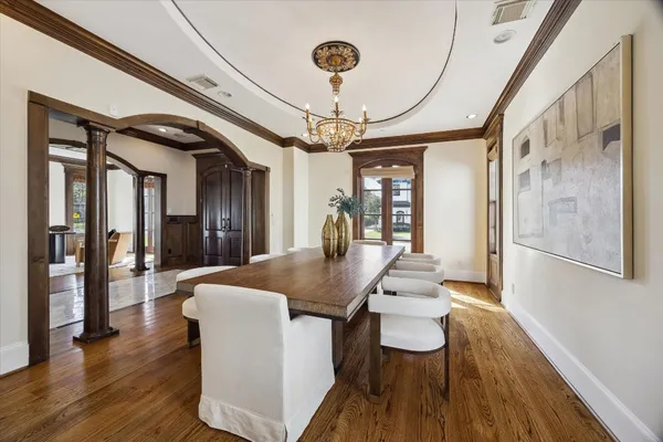 $1,575,000 | 4820 Linden Street, Bellaire, TX 77401