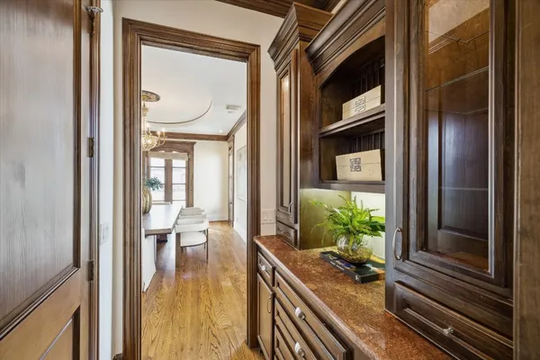 $1,575,000 | 4820 Linden Street, Bellaire, TX 77401