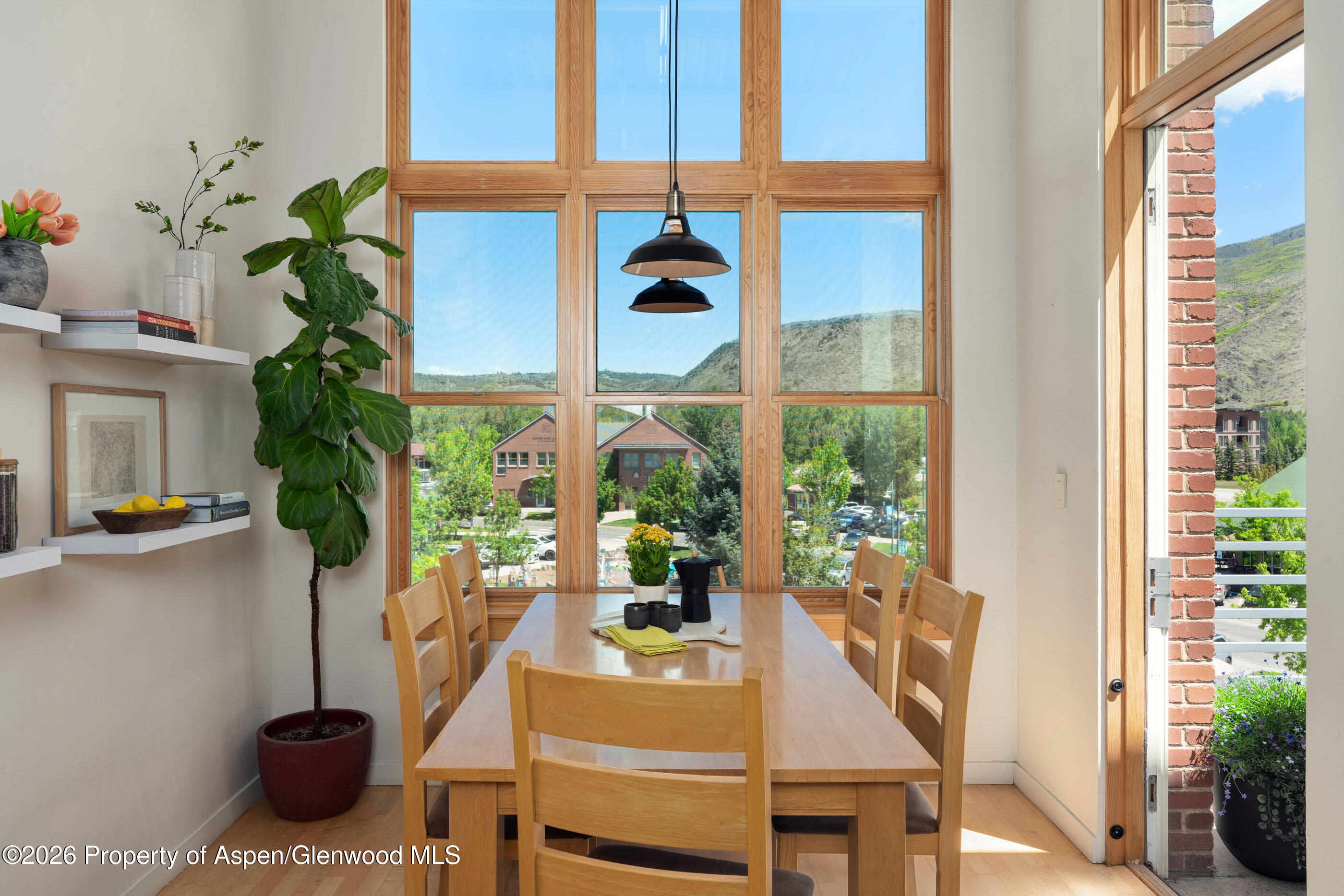 231 Robinson Street, Unit 320 Basalt, CO 81621 - Photo 8 of 22 Dining Area and patio access