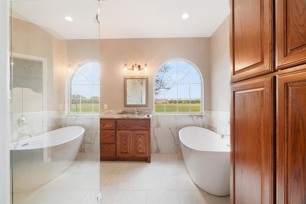 5804 Old Clarksville Road Reno, TX 75462 - Photo 18 of 40