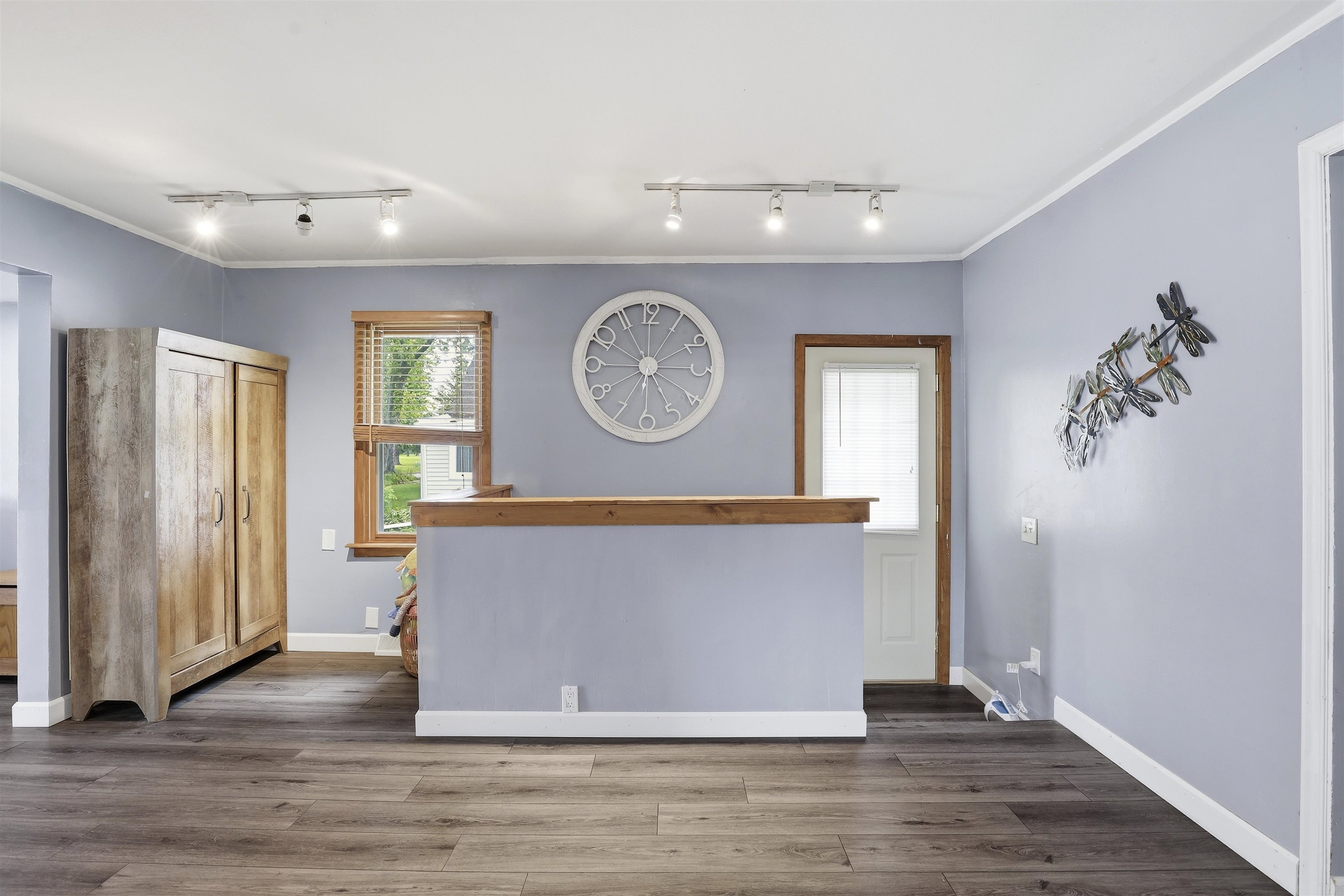 709 East Goodall Street Appleton, WI 54915 - Photo 7 of 28