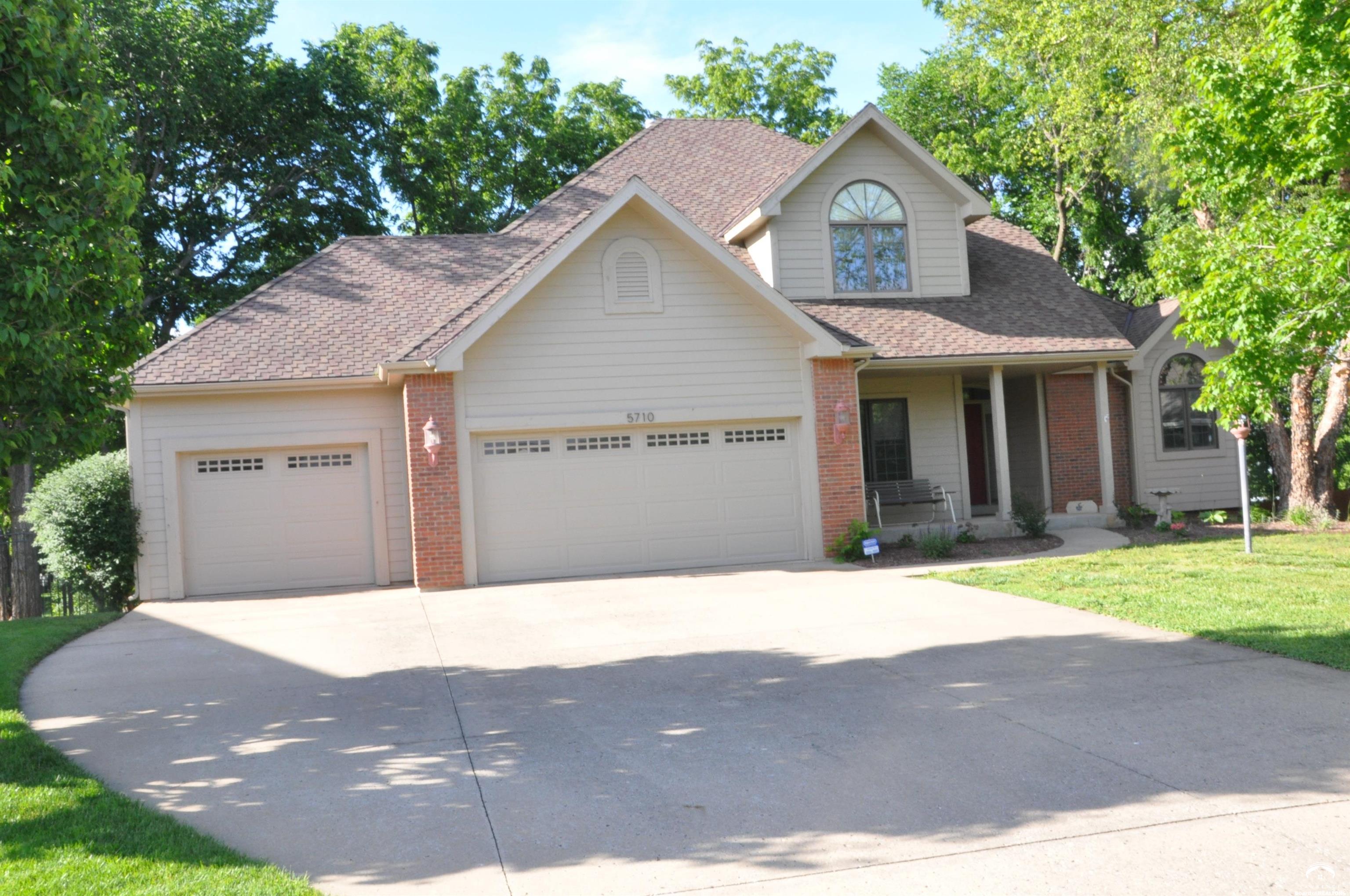 5710 Goff Court Lawrence, KS 66047 - Photo 1 of 41