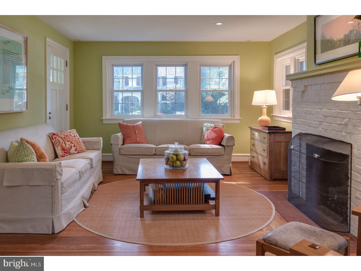 548 Hansell Road Wynnewood, PA 19096 - Photo 4 of 25 Living Room
