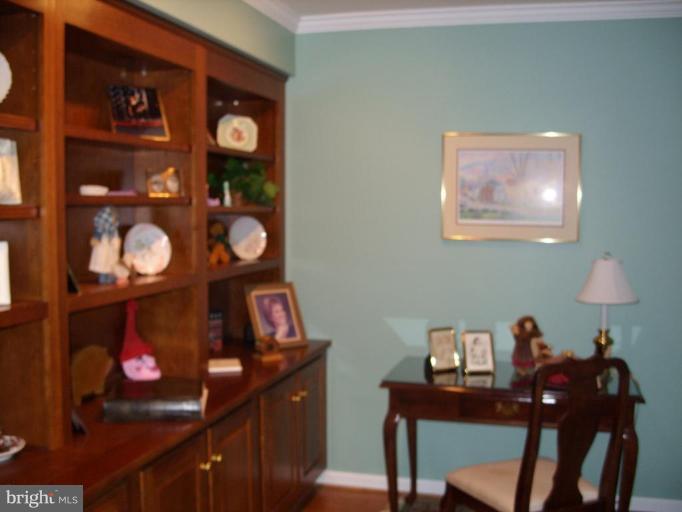 3216 Sigler Road Jefferson, MD 21755 - Photo 18 of 23 Office W/blt. ins.