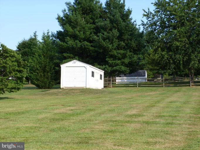 3216 Sigler Road Jefferson, MD 21755 - Photo 6 of 23 Shed