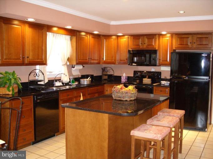 3216 Sigler Road Jefferson, MD 21755 - Photo 7 of 23 Kitchen