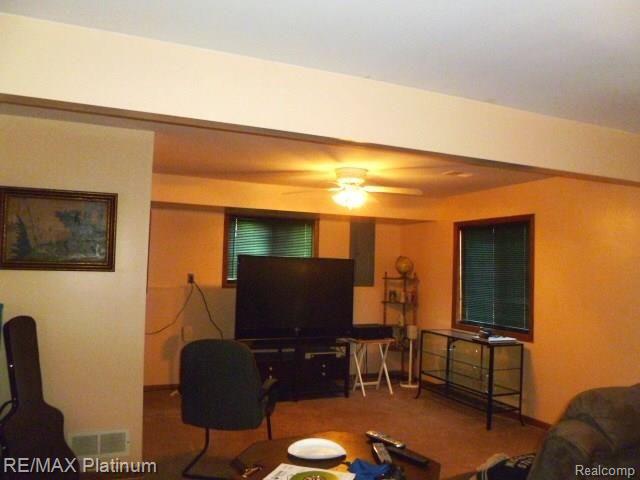 10656 Wolverine Pinckney, MI 48169 - Photo 12 of 18 P1030400.JPG