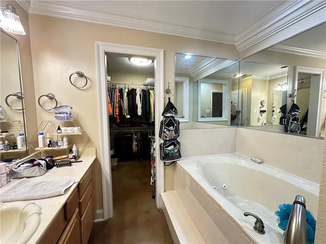 $2,300 | 2591 Schwegmann Drive, Marrero, LA 70072