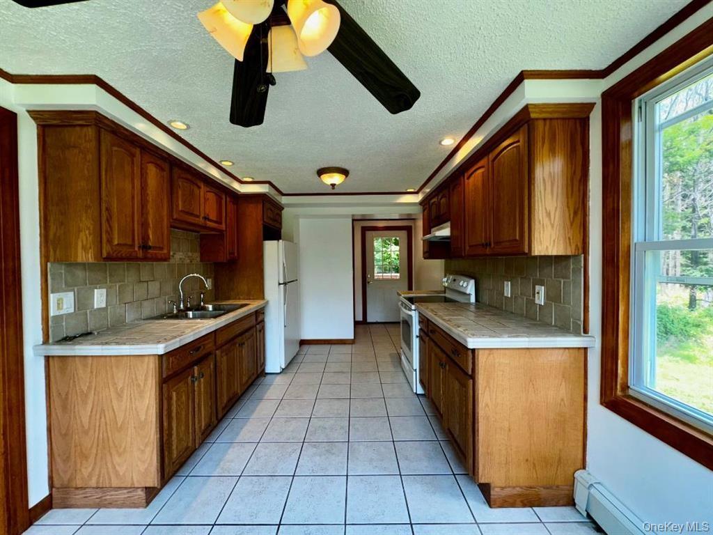 8 Lake Avenue Monroe, NY 10950 - Photo 16 of 30