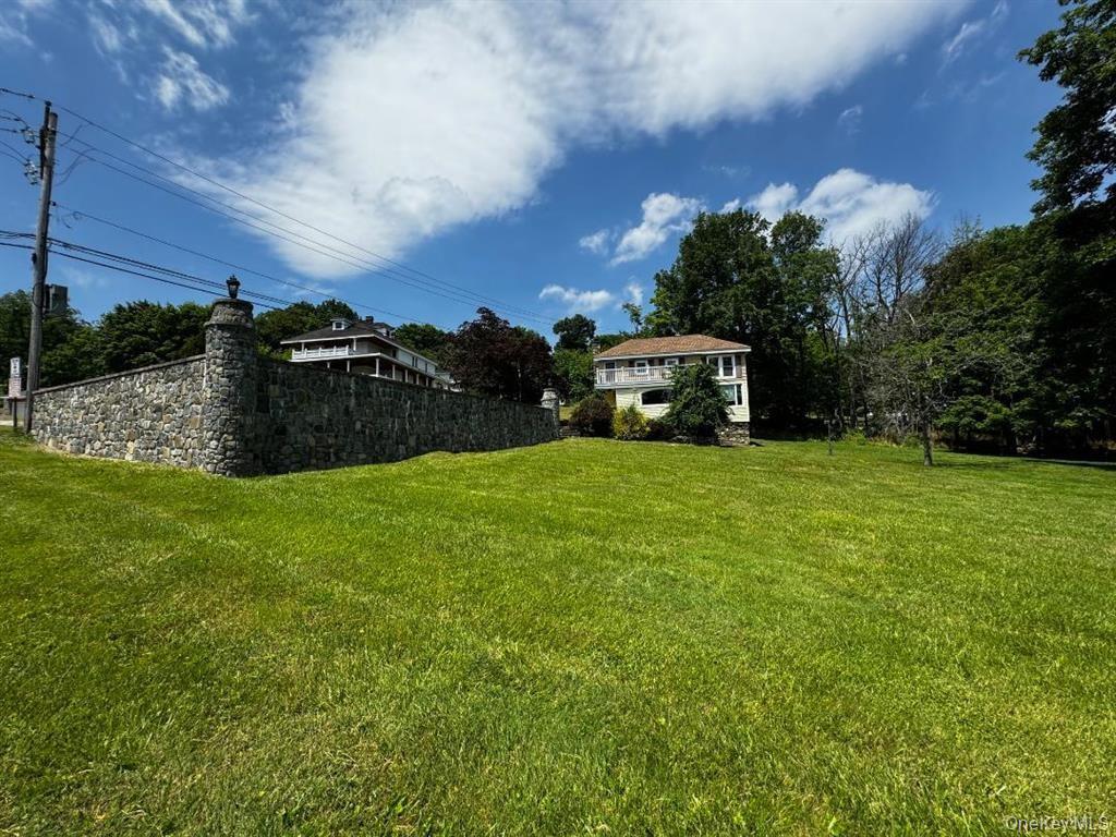8 Lake Avenue Monroe, NY 10950 - Photo 5 of 30