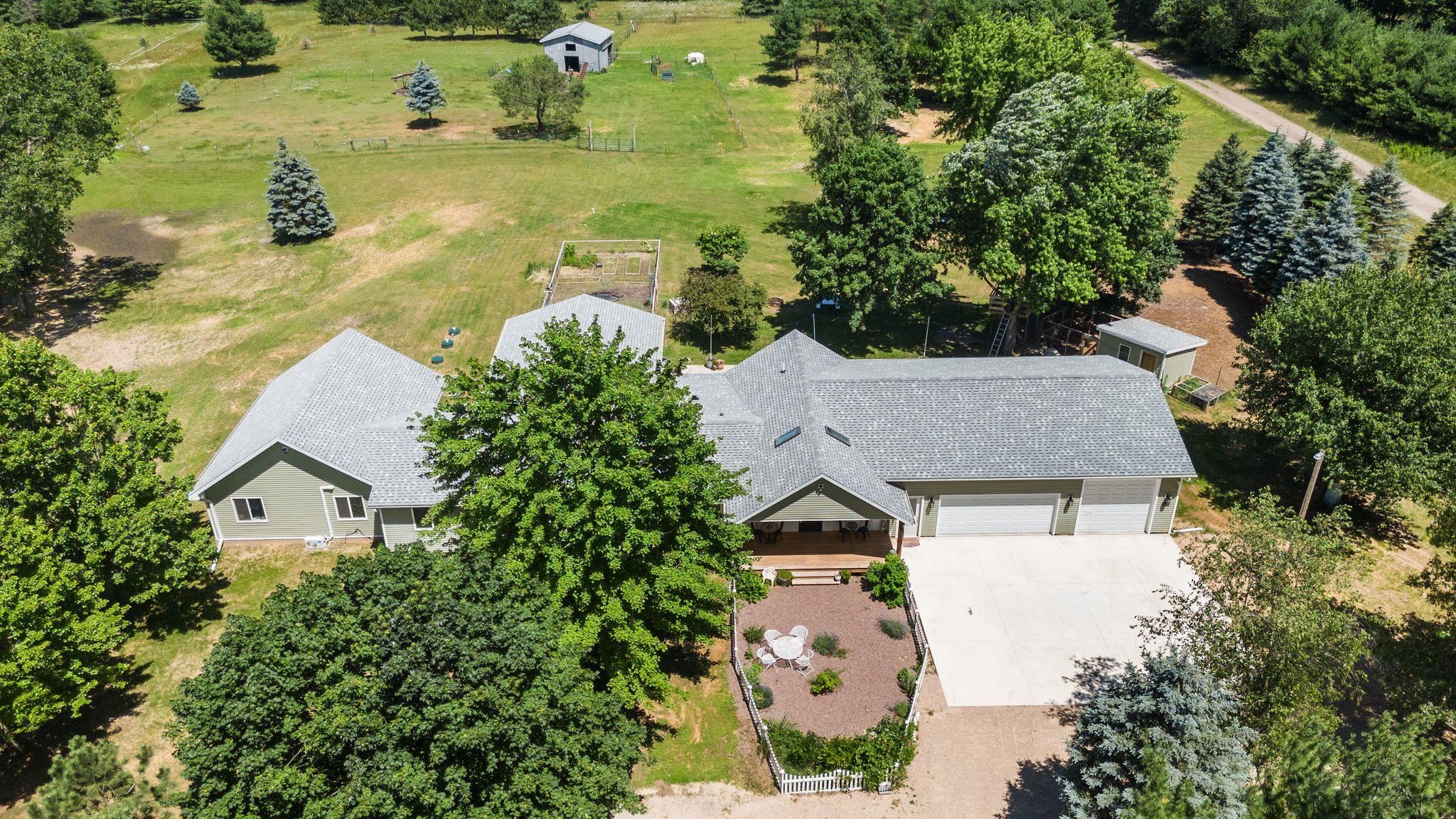 E8314 Seefeld Road New London, WI 54961 - Photo 1 of 1 Gallery Image 1