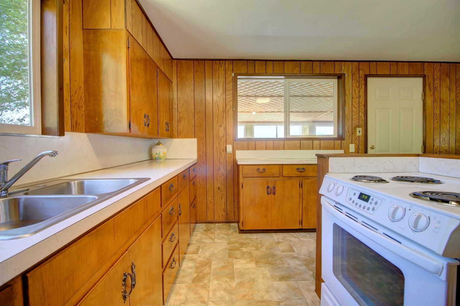 5601 Upper River Road Grants Pass, OR 97526 - Photo 12 of 35 Additional Photo