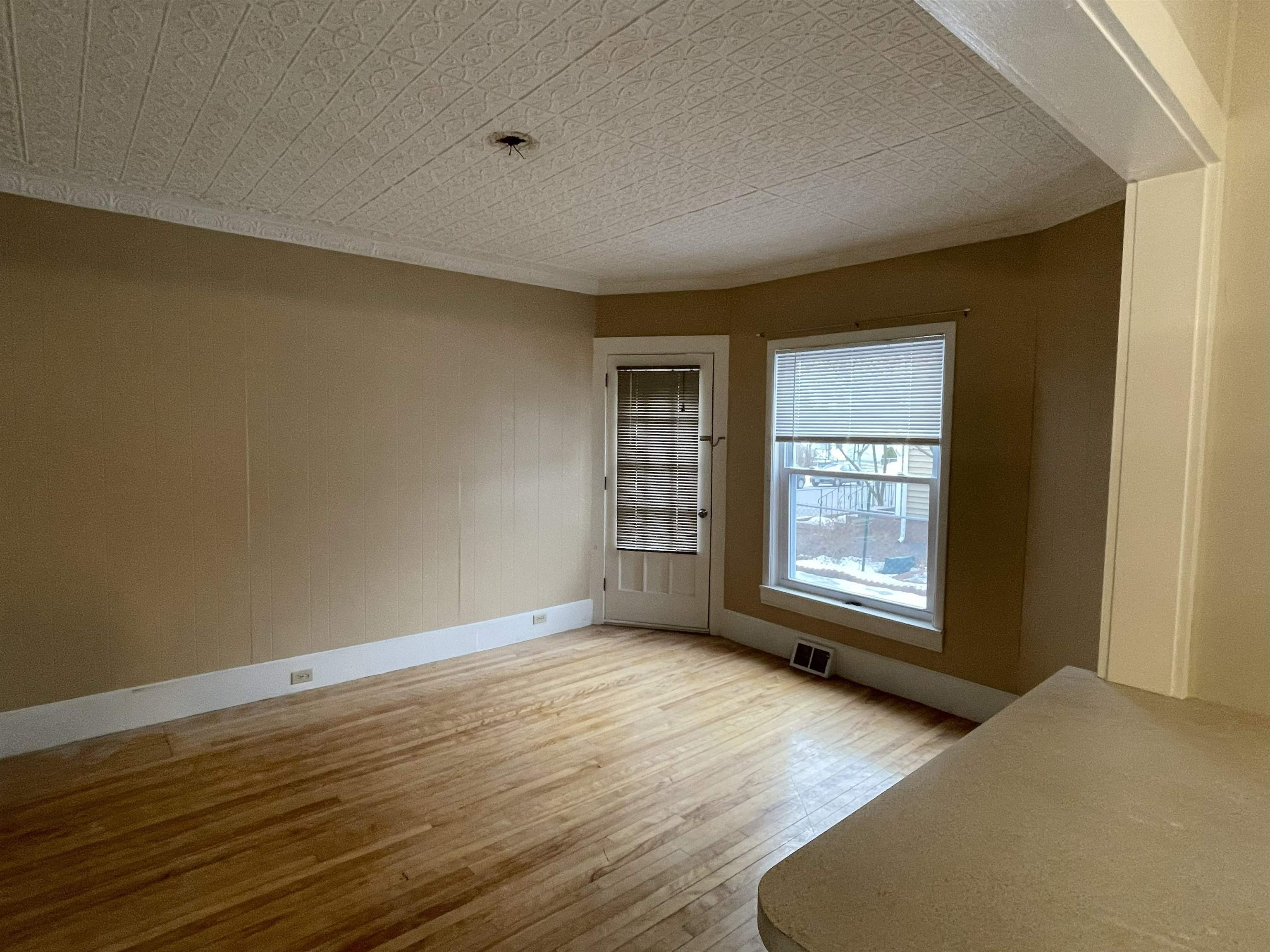 636 Summer Street Manchester, NH 03103 - Photo 30 of 54