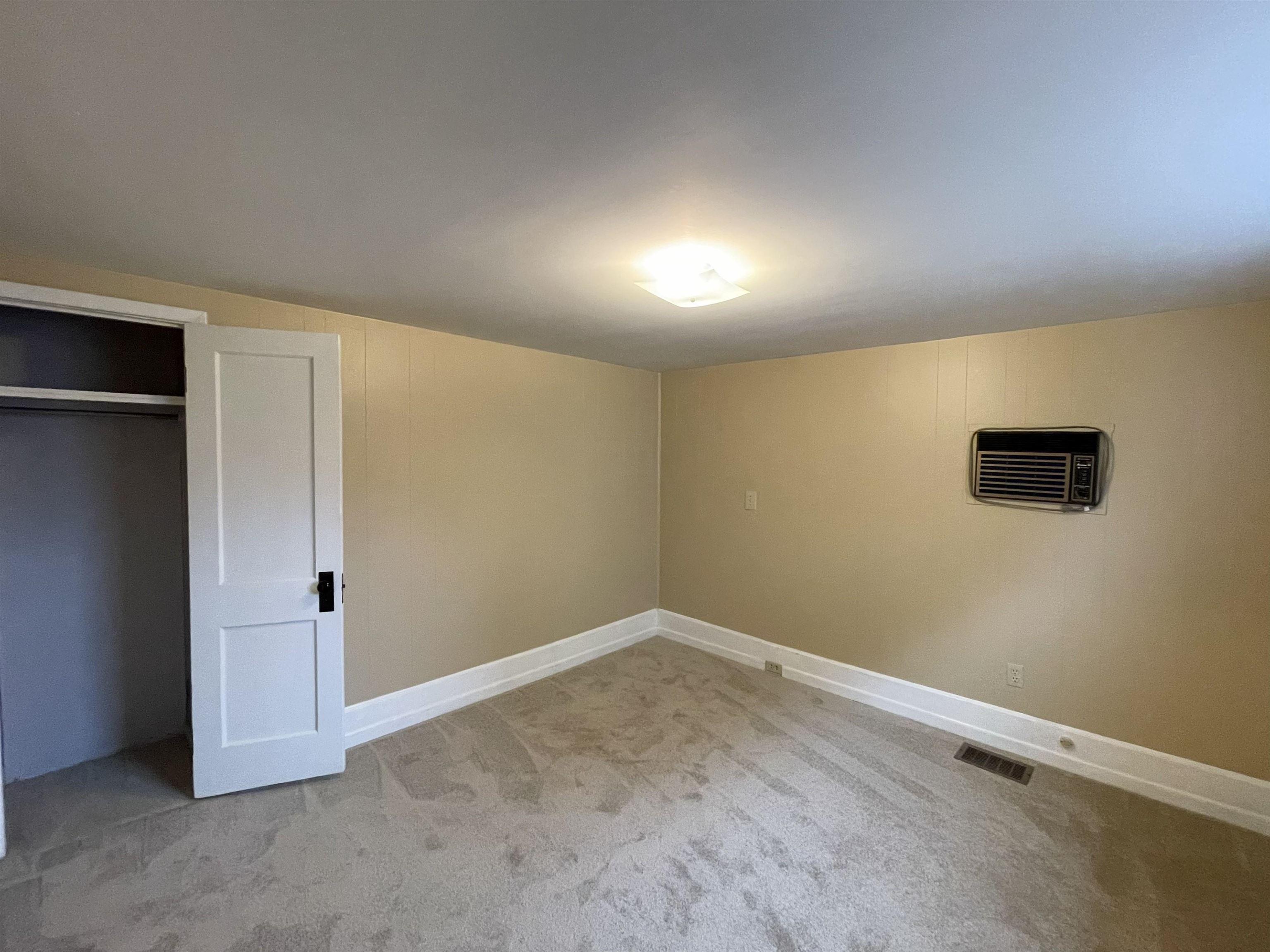 636 Summer Street Manchester, NH 03103 - Photo 32 of 54