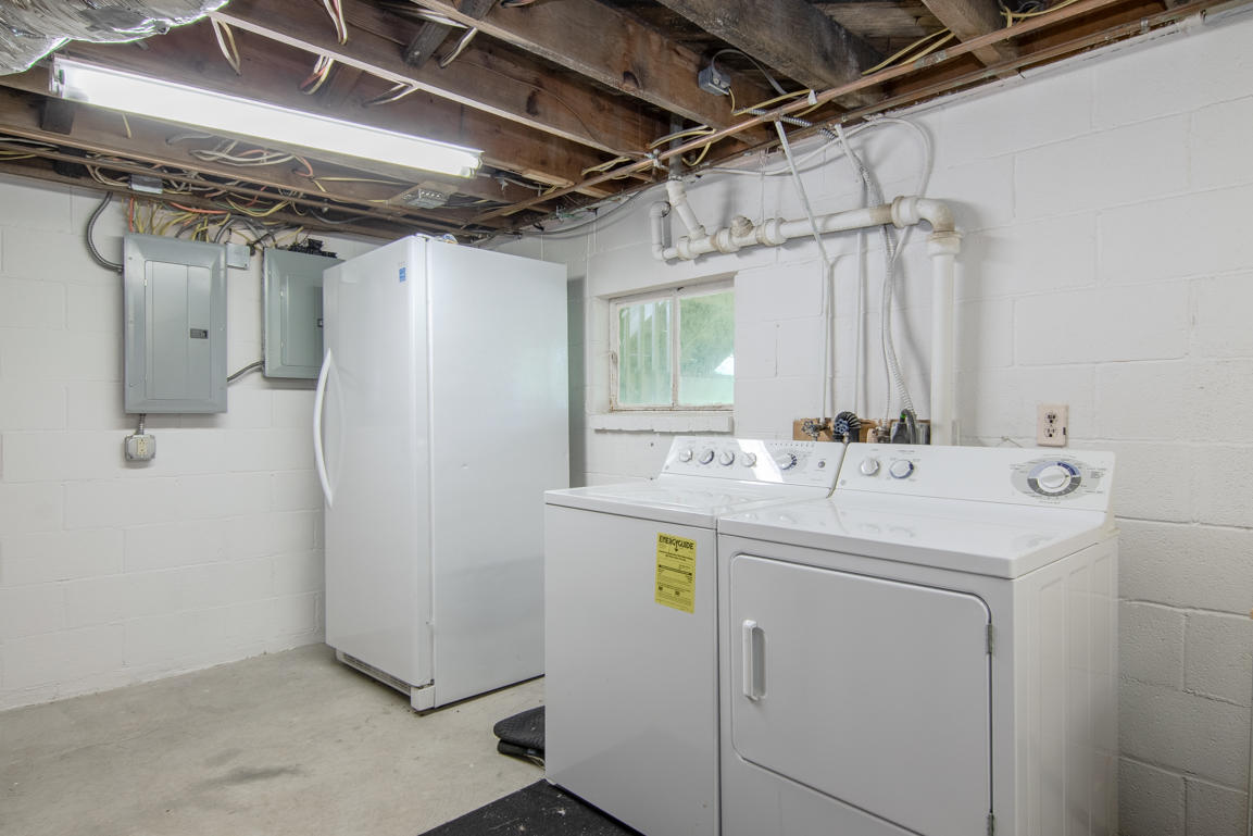 9093 Newport Road Catawba, VA 24070 - Photo 26 of 42 9093 Newport Rd-65
