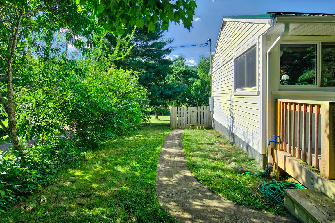 9093 Newport Road Catawba, VA 24070 - Photo 31 of 42 9093 Newport Rd-6