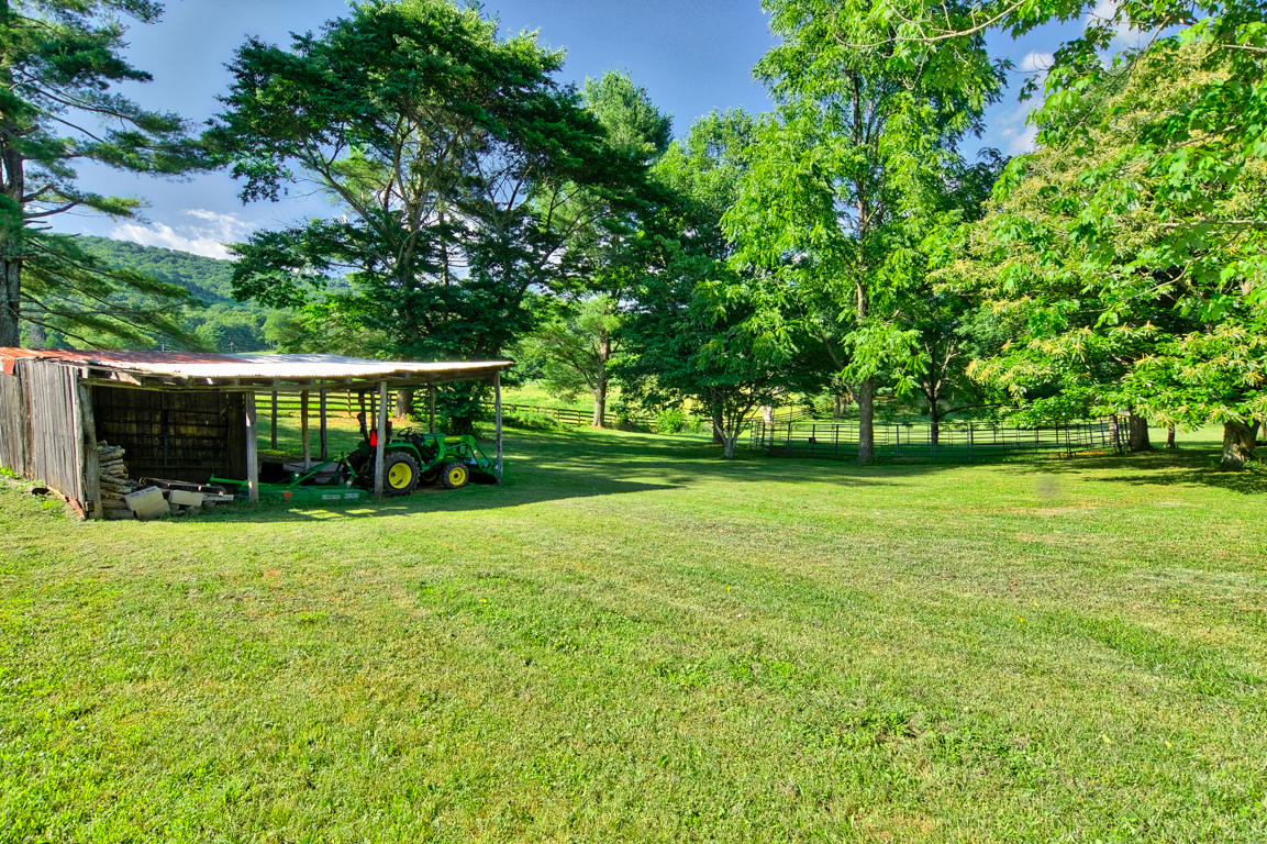 9093 Newport Road Catawba, VA 24070 - Photo 33 of 42 9093 Newport Rd-14