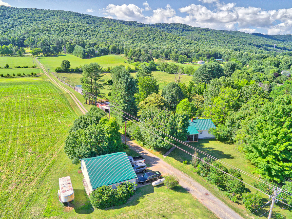 9093 Newport Road Catawba, VA 24070 - Photo 40 of 42 9093 Newport Rd-75