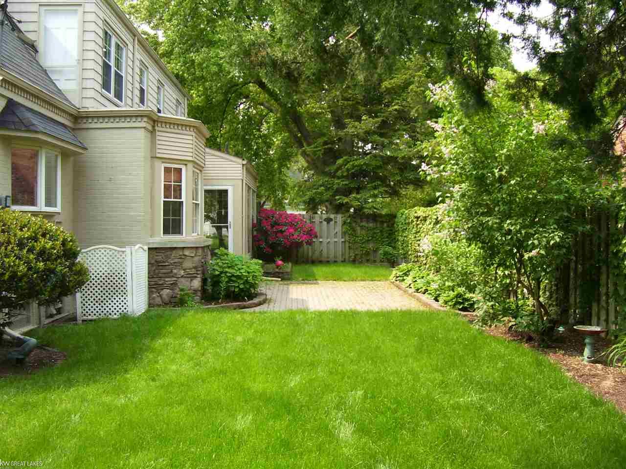 680 Hampton Road Grosse Pointe Woods, MI 48236 - Photo 41 of 44