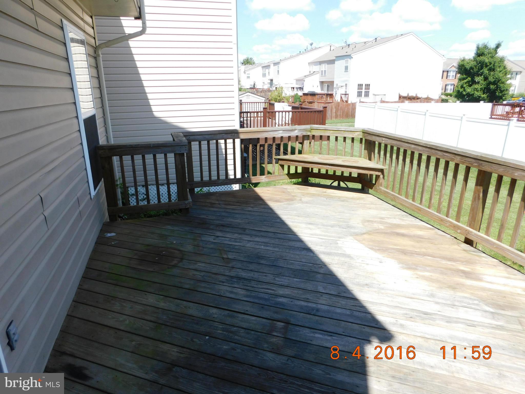 5044 Finsbury Road Baltimore, MD 21237 - Photo 14 of 14 Rear Deck
