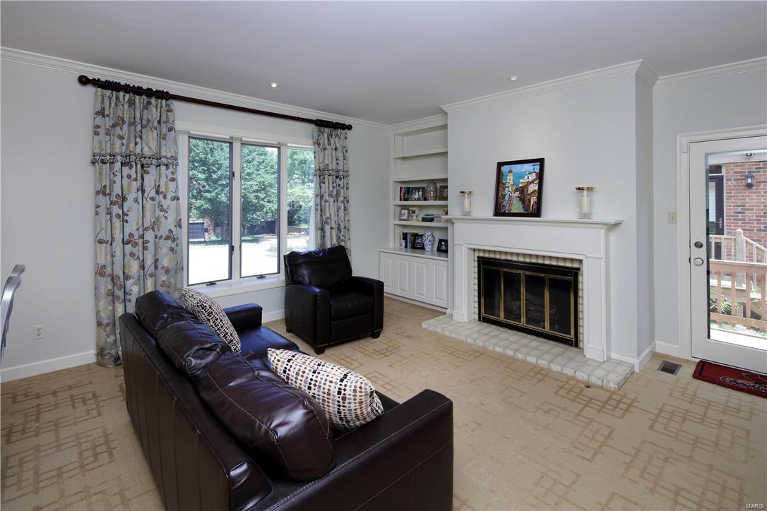 43 Conway Close Road Ladue, MO 63124 - Photo 12 of 23 Gallery Image 12