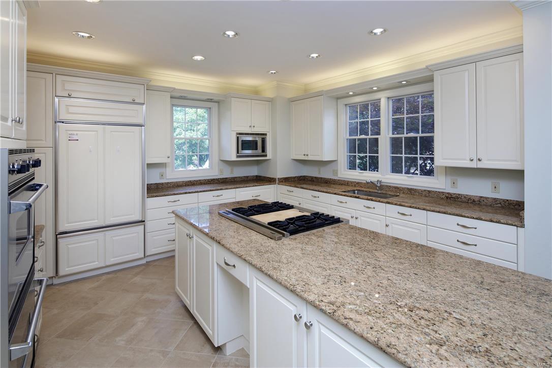 43 Conway Close Road Ladue, MO 63124 - Photo 7 of 23 Gallery Image 7