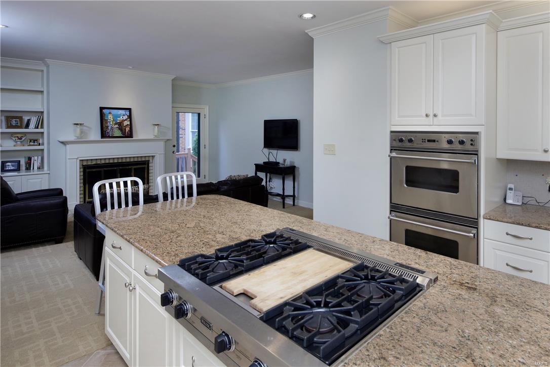 43 Conway Close Road Ladue, MO 63124 - Photo 10 of 23 Gallery Image 10